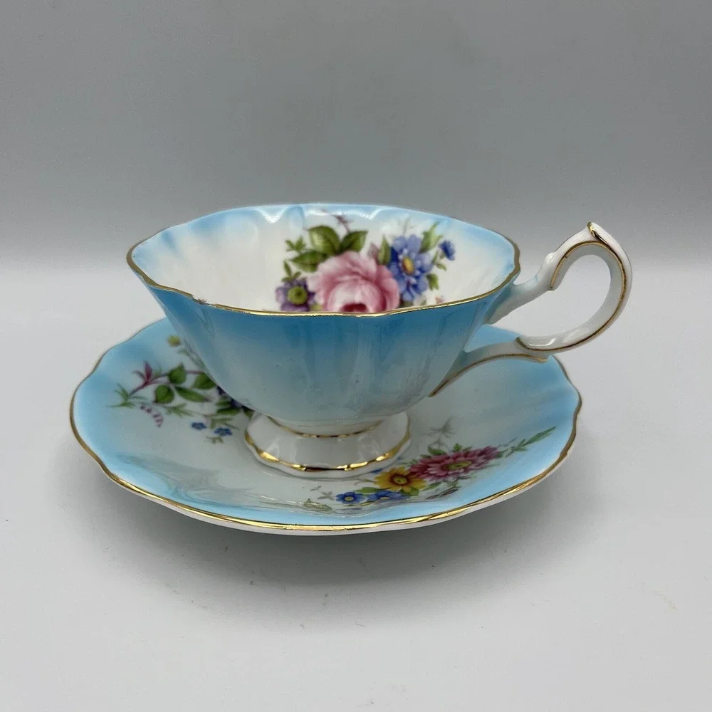 Vtg Queen Anne Cup Saucer Turquoise Blue‎ Floral Cabbage Rose Footed Gold Trim
